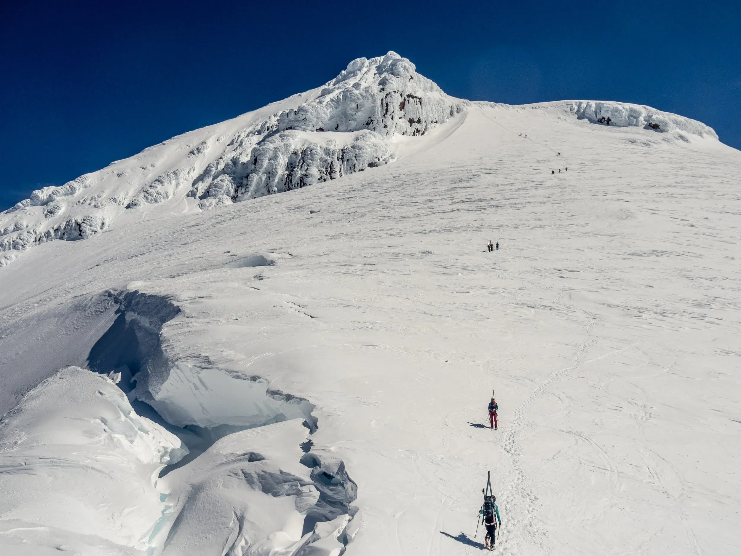 The walk up the Deming Glacier