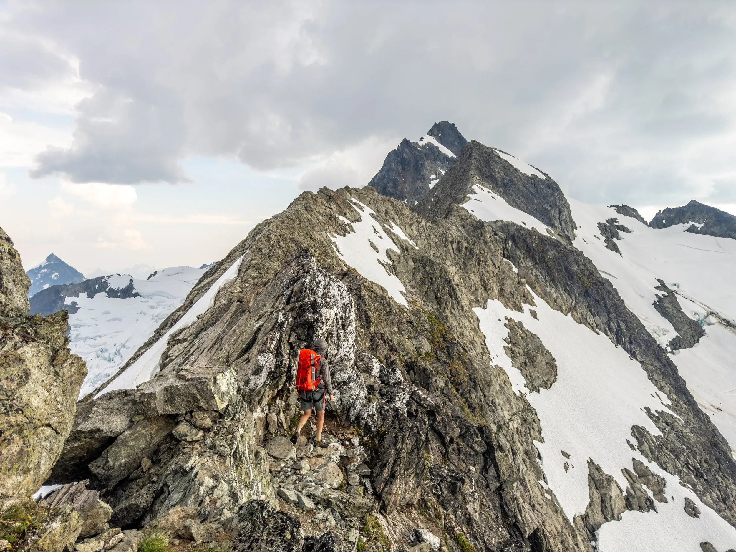 Arriving at the “pièce de résistance” of the journey: kilometers of beautiful solid alpine granite scrambling leading towards Tantalus summit