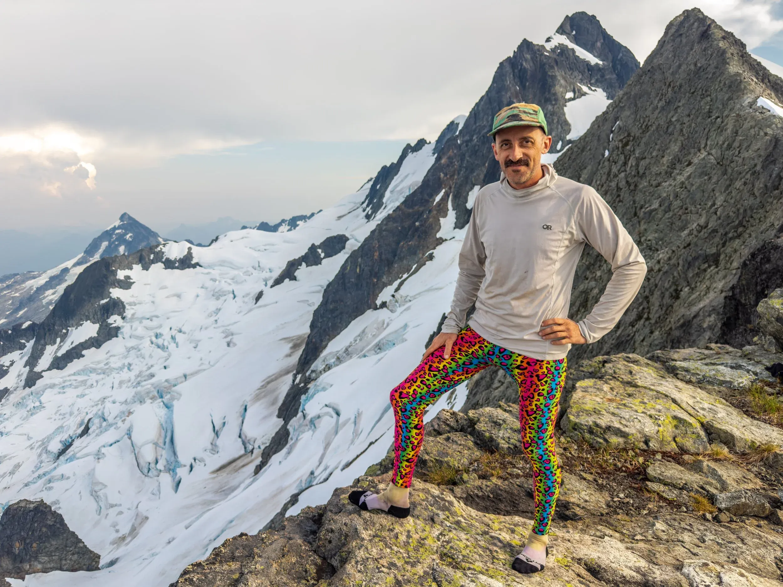 Ominous thunderstorms surrounding your exposed position on an alpine ridge? A perfect opportunity for Moat Daddy to provide a little spark himself with a stylish costume change!