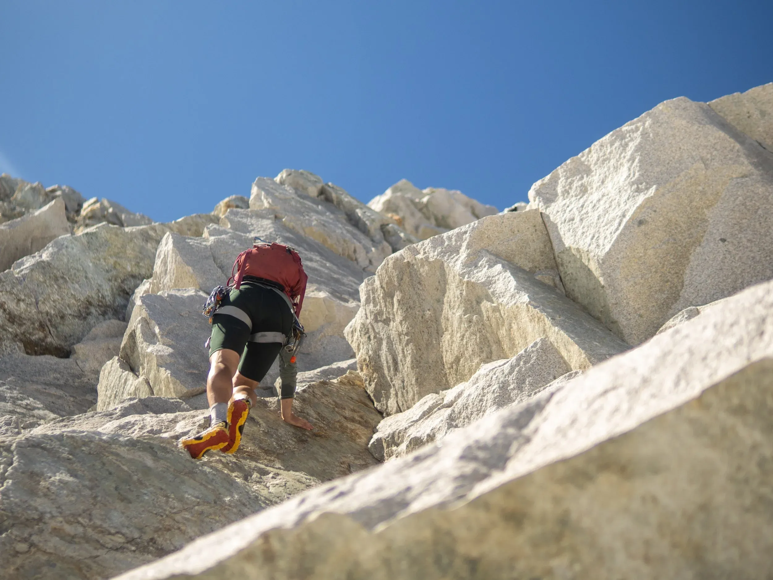 A few sections of quality alpine granite scrambling kept the enjoyment up