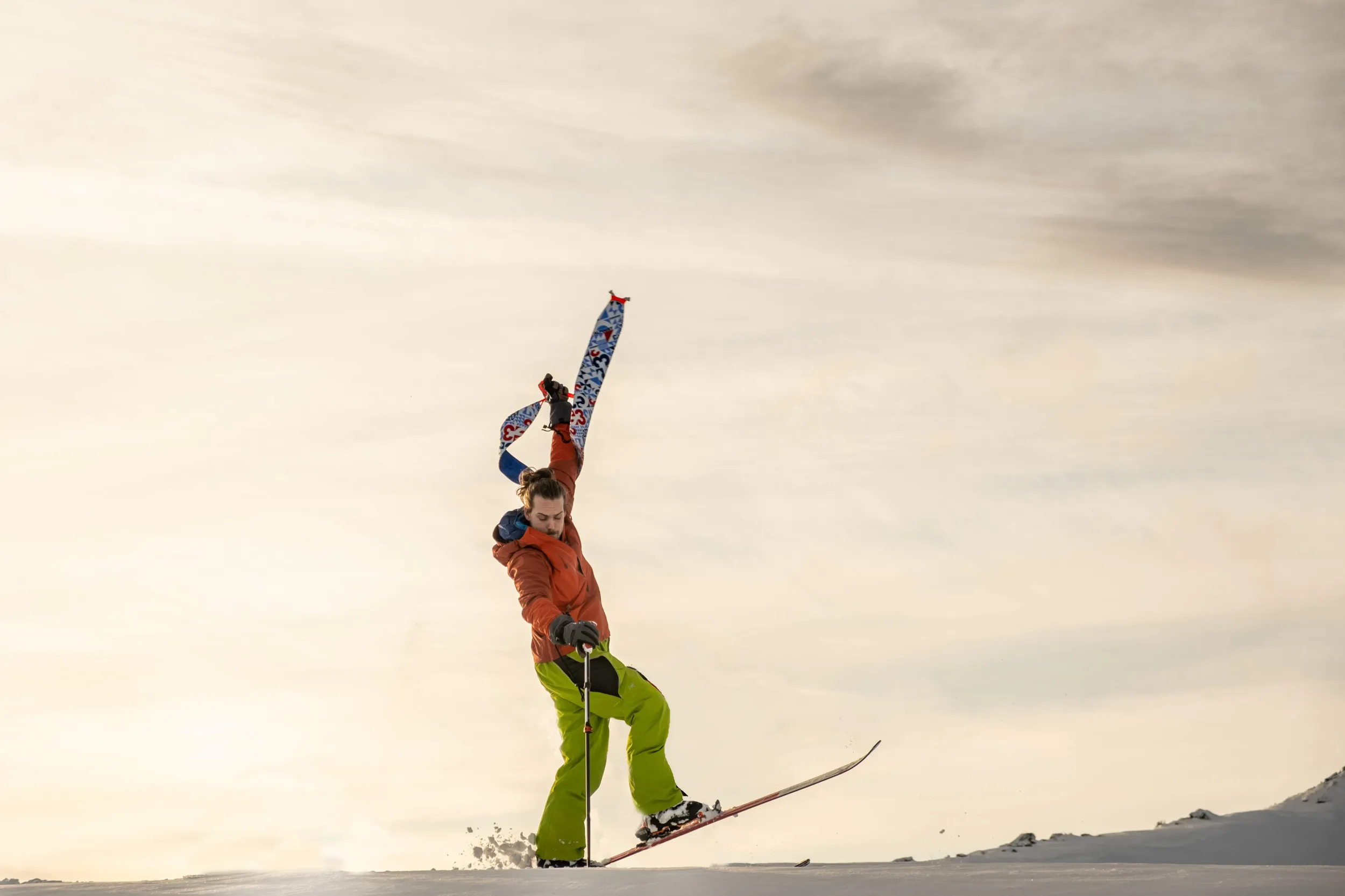 Credit to Giles with the assist for a solid Photoshop cleanup on this one. Skimo bro in training, Mike M, showing how it’s done with the ski-on skin removal.
